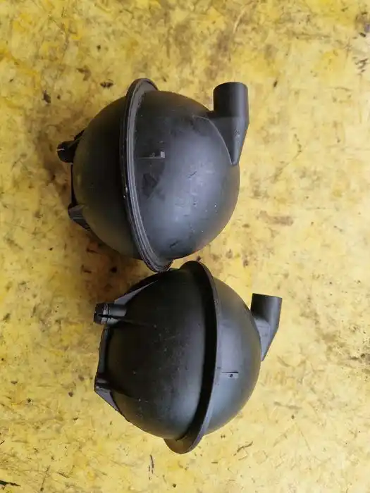Zbiorniczek Podciśnienia Vw Audi Seat Skoda 7M0.129.808