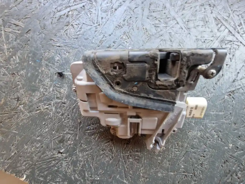 Zamek Drzwi Prawy Przód  Seat Altea XL 1P1.837.016-7PIN