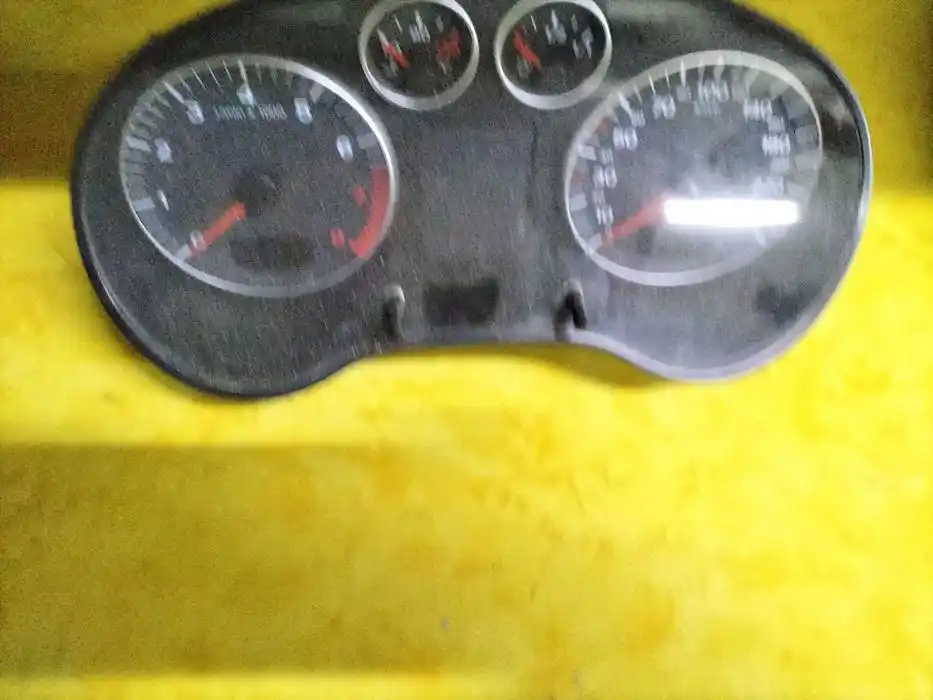 Licznika Audi A3 8P 1.6 Benzyna EU