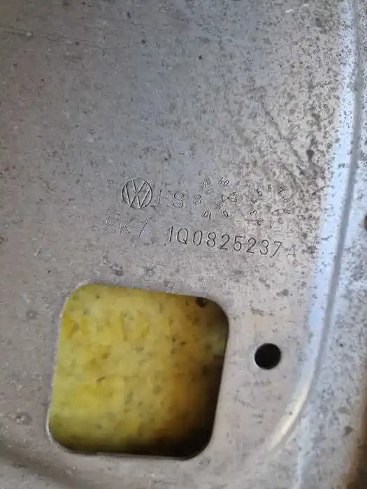Osłona Pod Silnik Vw EOS Aluminium 1Q0.825.237A