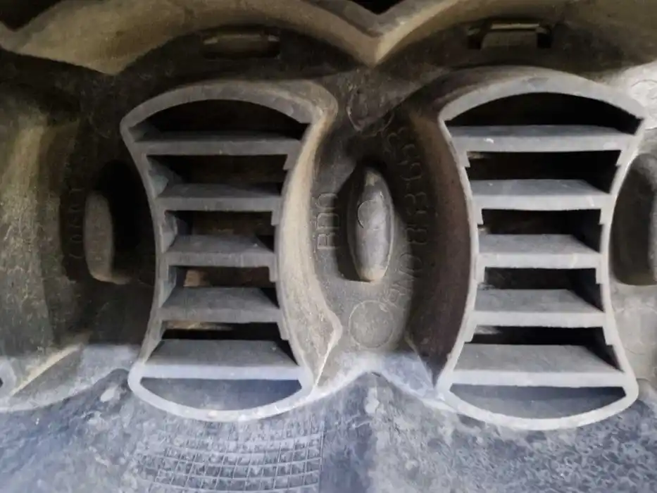 Gril Atrapa Audi TT8N 8N0.853.653