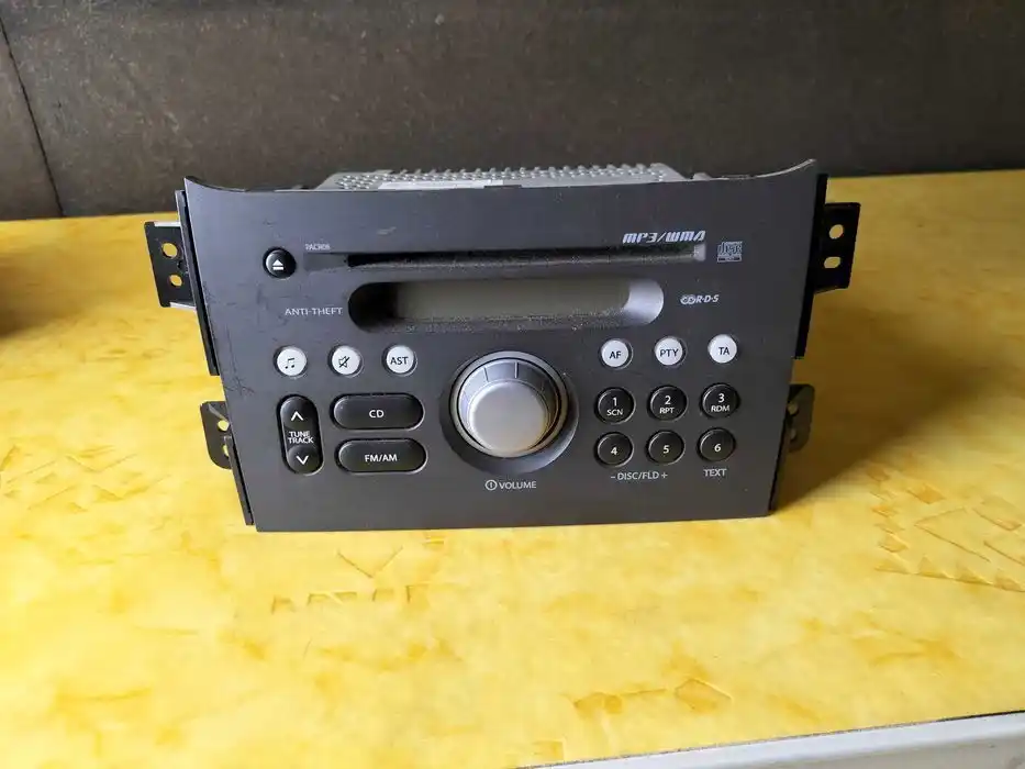 Radio Suzuki Splash