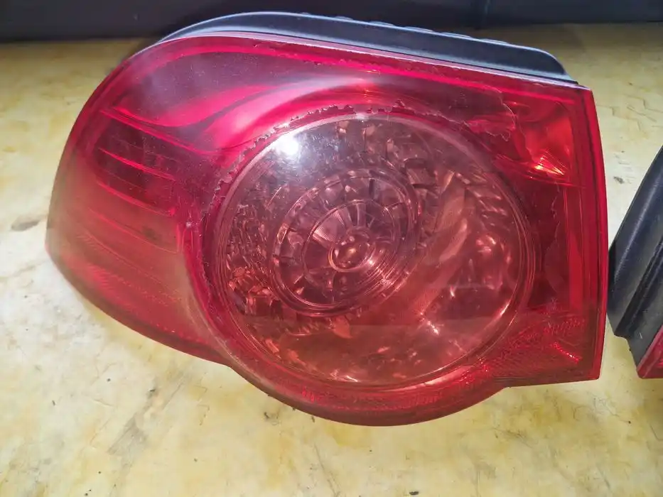Lampy tył Vw Eos z obrysówkami kpl