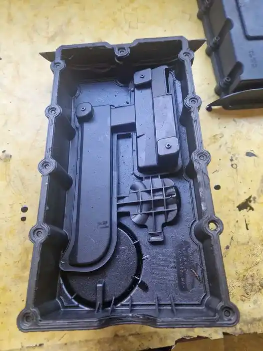 Pokrywa Zaworowa Vw Audi Seat Skoda 03G.103.475