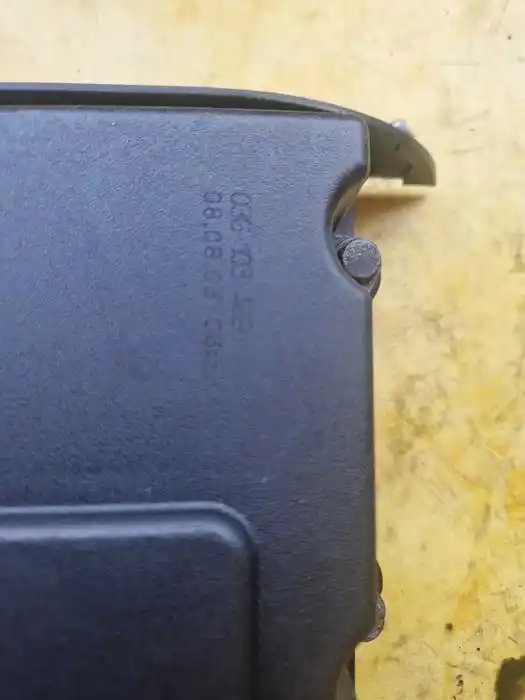 Pokrywa Zaworowa Vw Audi Seat Skoda 03G.103.475