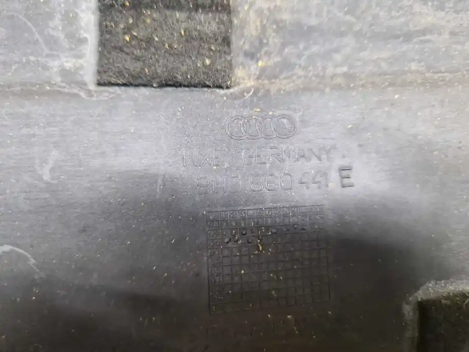 Osłona Wzmocnienia Pasa Audi TT8N Lewe 8N0.860.441E