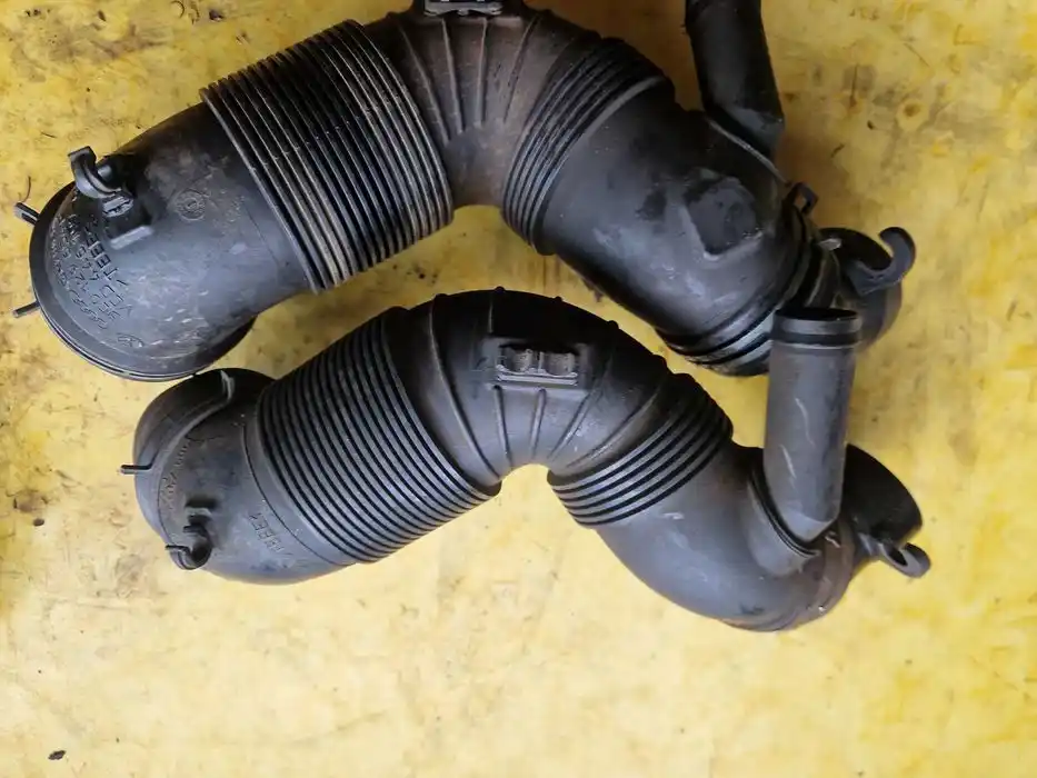 Dolot Powietrza Vw Audi Seat Skoda 3C0.129.654P