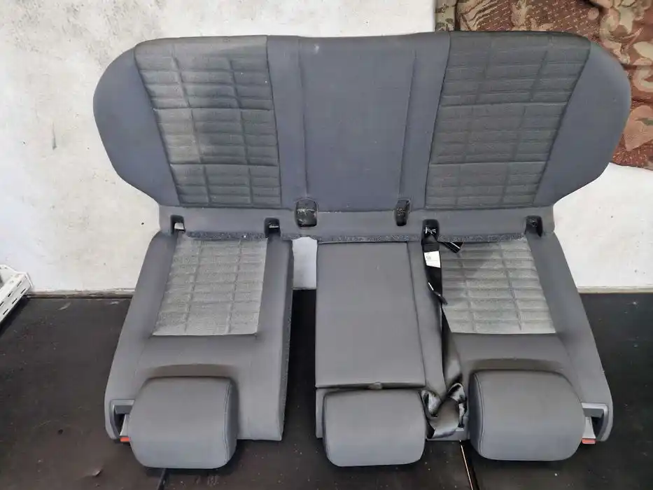 Fotele Vw Golf V 5D