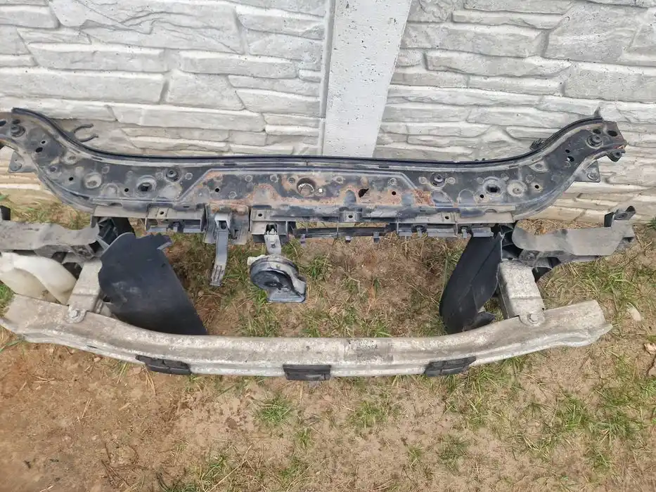 Pas Przedni Wzmocnienie Czołowe Renault Megane II 1.6 16v