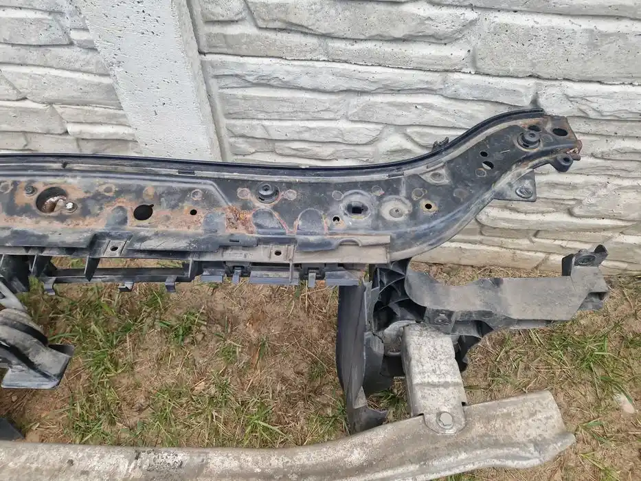 Pas Przedni Wzmocnienie Czołowe Renault Megane II 1.6 16v