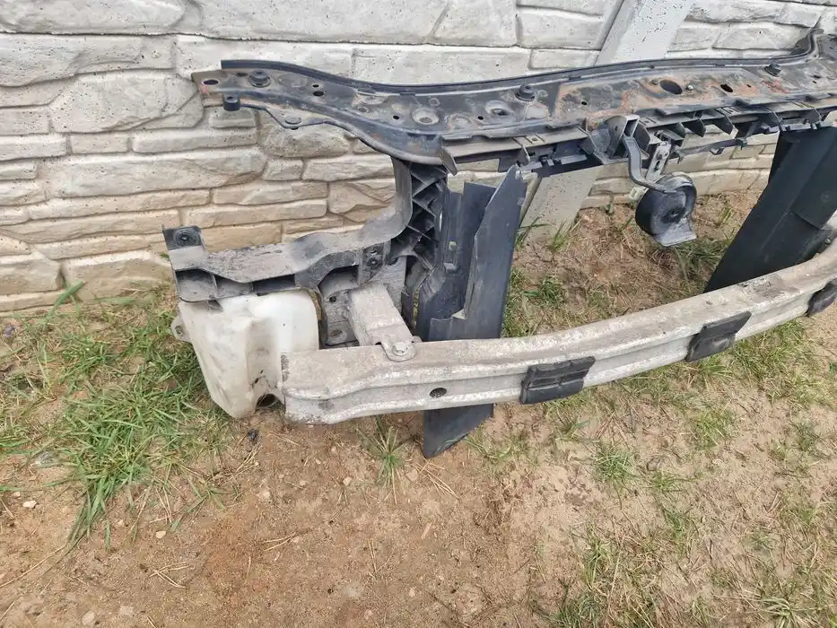 Pas Przedni Wzmocnienie Czołowe Renault Megane II 1.6 16v