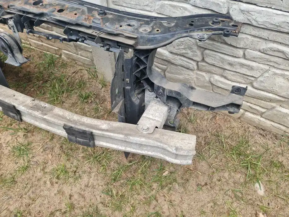 Pas Przedni Wzmocnienie Czołowe Renault Megane II 1.6 16v