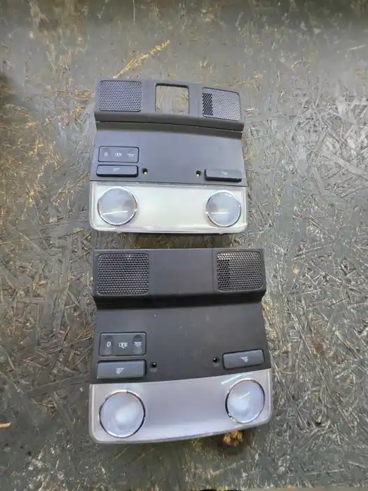 Lampka Podsufitki Vw Audi Seat Skoda 3T0.947.105