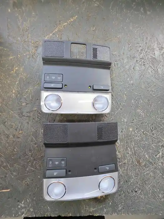 Lampka Podsufitki Vw Audi Seat Skoda 3T0.947.105