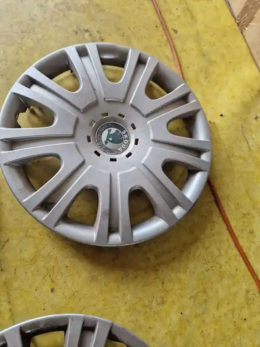 Oryginalne Kołpaki Skoda 15" 1Z0.601.147E