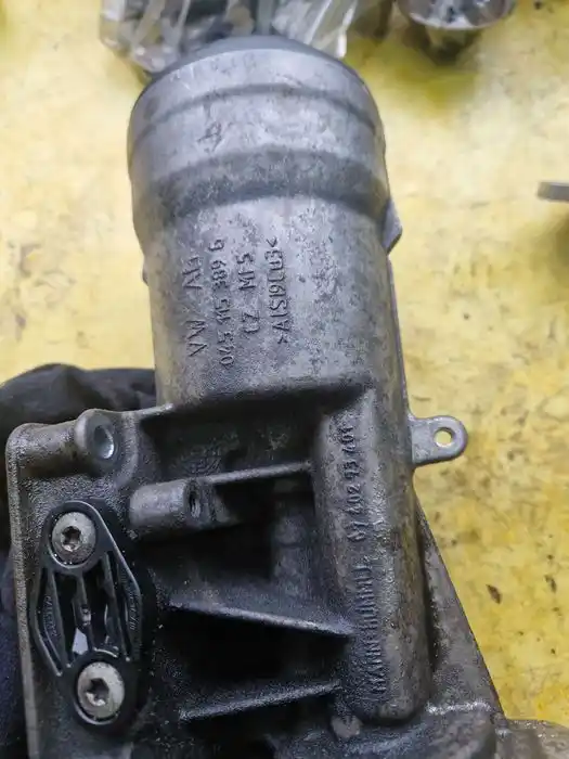 Podstawa Filtra Oleju Vw Audi Seat Skoda 045.115.389G