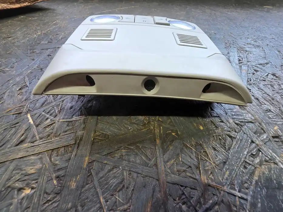 Lampka Podsufitki Vw Audi Seat Skoda 7N0.947.105.AB