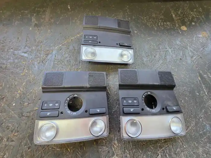 Lampka Podsufitki Vw Audi Seat Skoda 1K0.947.105