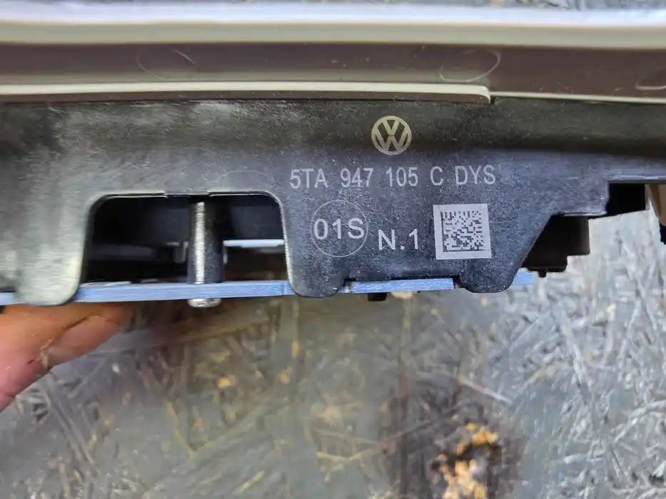 Lampka Podsufitki Vw Audi Seat Skoda 5TA.947.105C