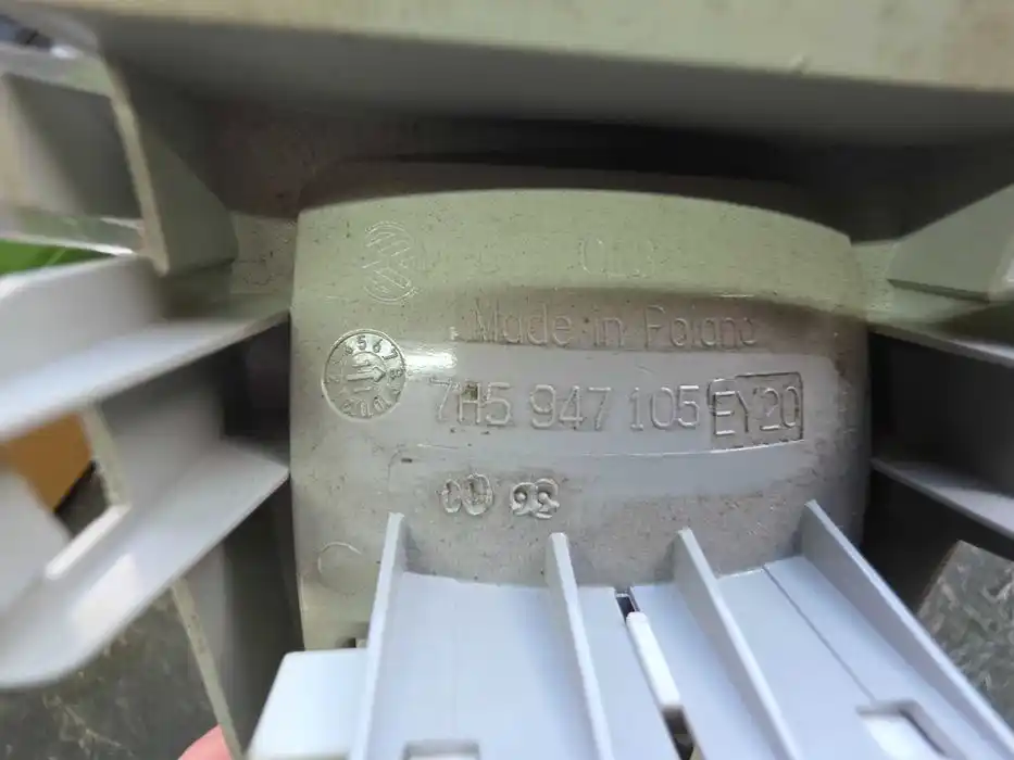 Lampka Podsufitki Vw Audi Seat Skoda 7H5.947.105