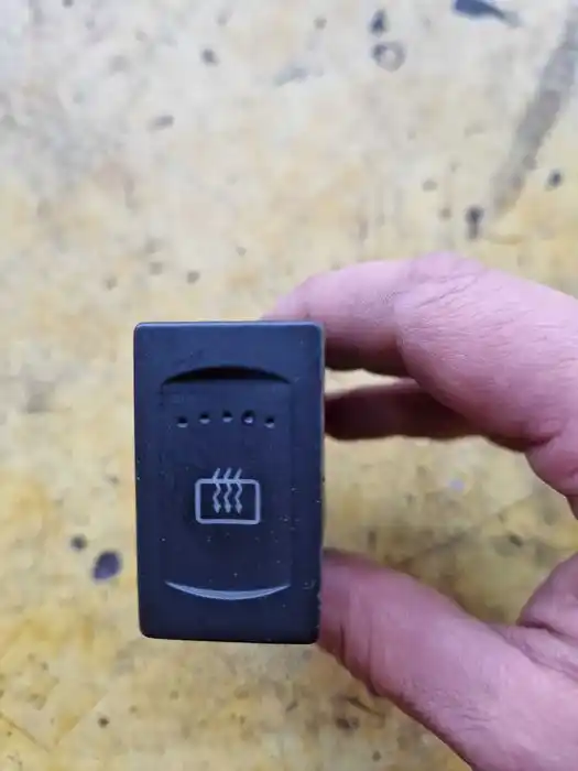 Przełączniki Grzania Szyby Tylnej Vw Passat B5 FL 3B0.959.621D