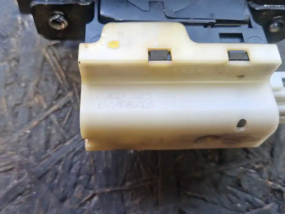 Zamek Klapy Bagażnika Renault 82.002.299.57