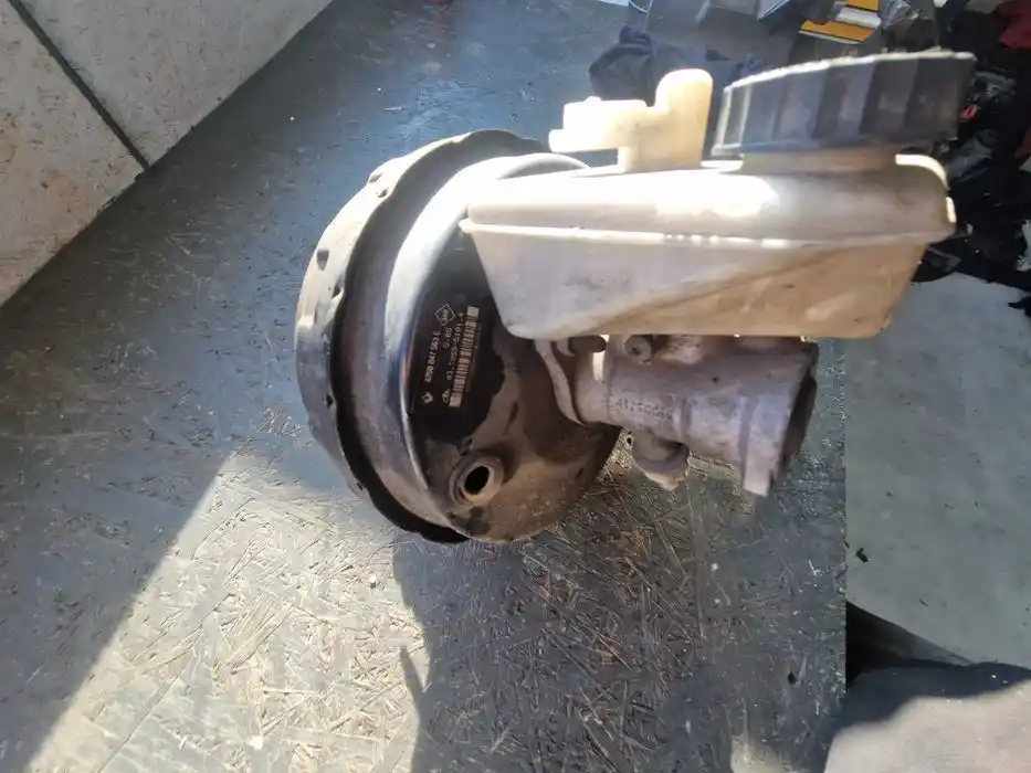 Serwo Hamulcowe Renault VelSatis 2.0T F4K 82.000.475.63C