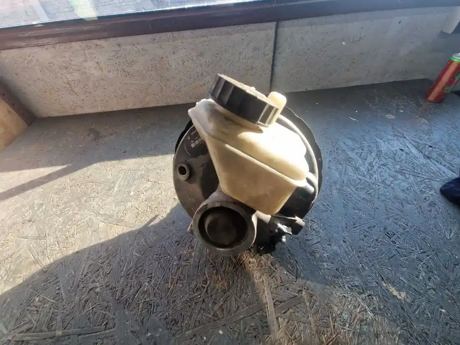 Serwo Hamulcowe Renault VelSatis 2.0T F4K 82.000.475.63C