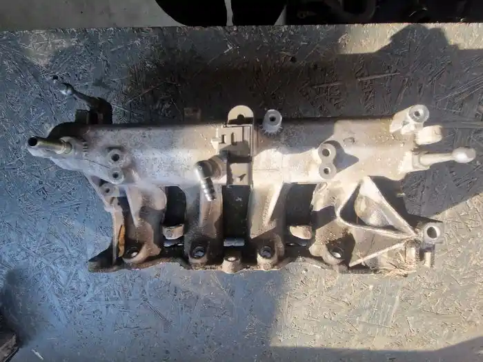 Kolektor Ssacy Renault VelSatis 2.0T F4K2.0T 82.002.573.39