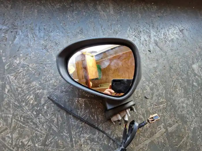 Lusterko Lewe Seat Exeo 13 PIN Kod. Lak . LS7Y