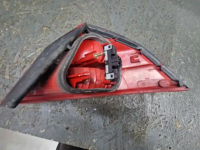 Lampa Lewy Tył Błotnik Renault VelSatis 82.000.143.59