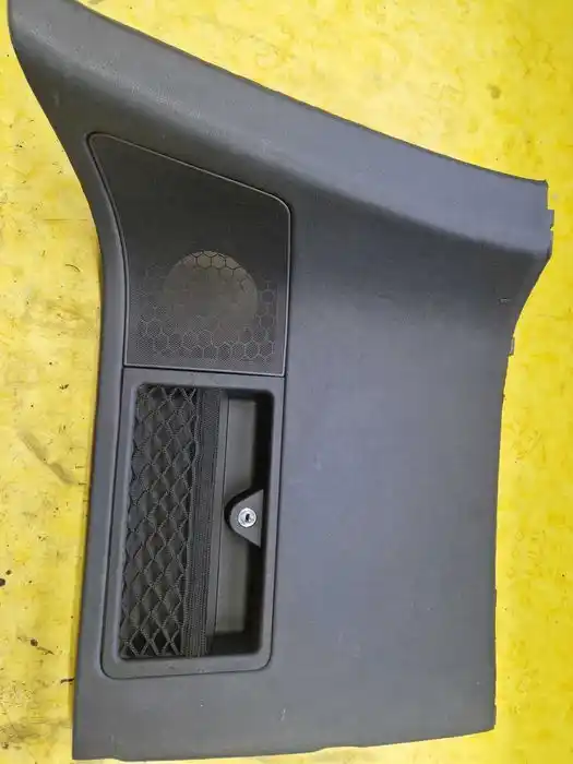 Boczek Audi Audi TT 8N Cabrio Prawy 8N7.863.568