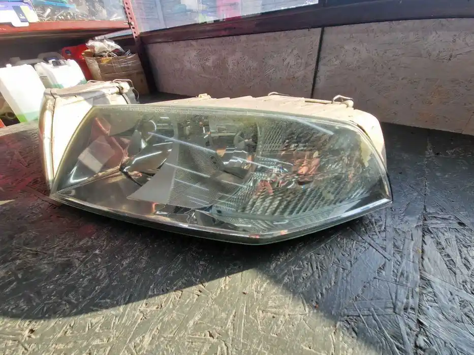 Lampy Przód Skoda Octavia II EUROPA