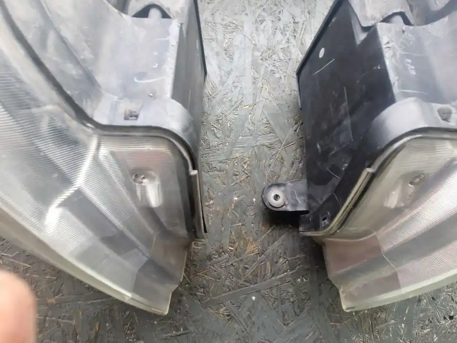 Lampy Przód Renault VelSatis Xenon