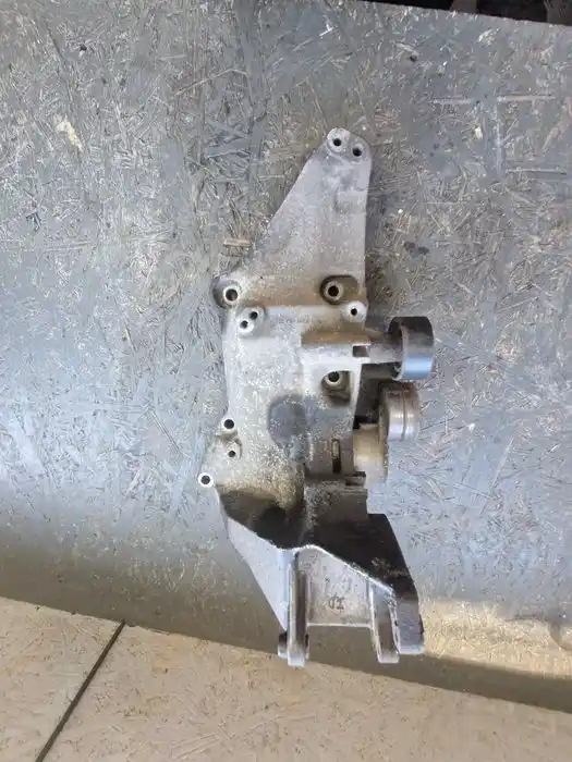 Łapa Osprzetu Renault F4K 2.0T 82.001.832.34