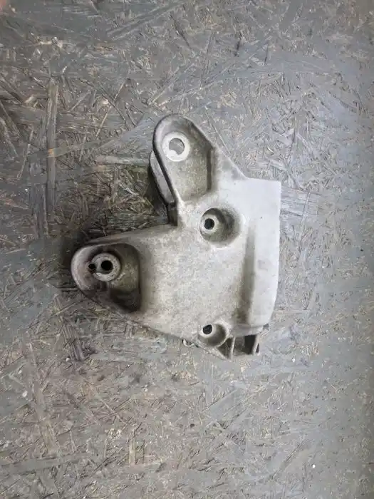 Łapa Mocowanie Silnika Renault 82.002.533.16
