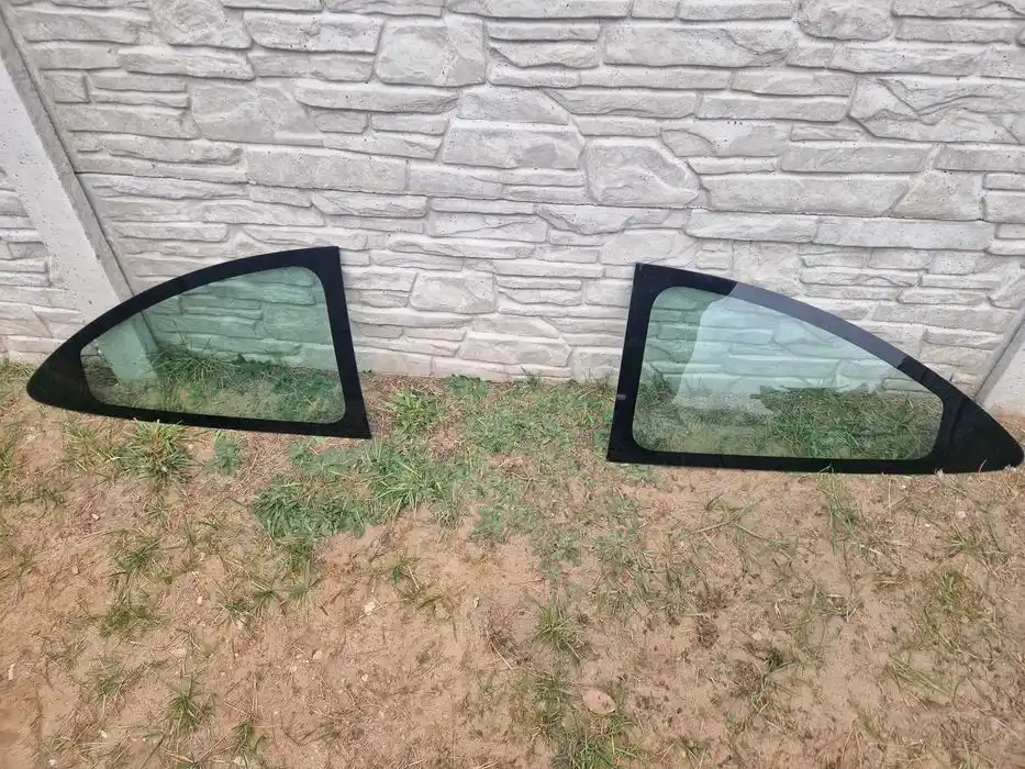 Szyba Boczna Lewa Renault Megane II 3D