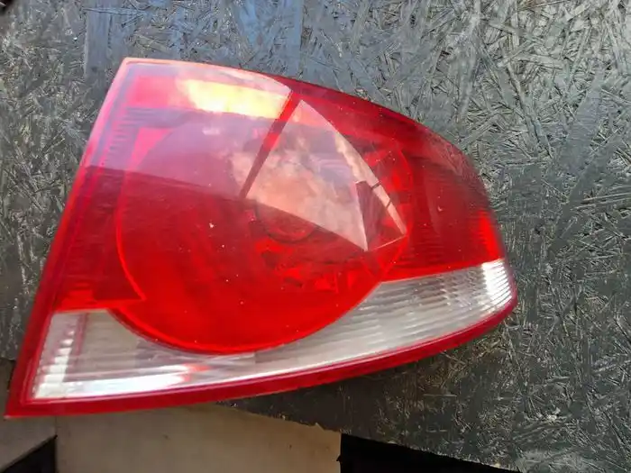 Lampa Prawy Tył Błotnik Seat Altea XL 5P8.945.096A-112A