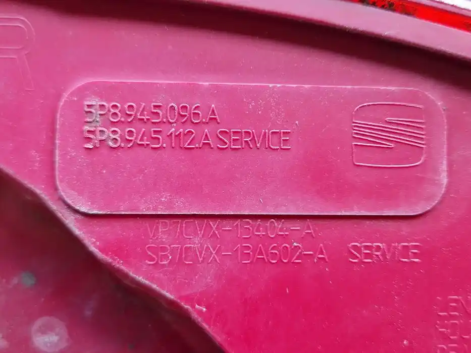 Lampa Prawy Tył Błotnik Seat Altea XL 5P8.945.096A-112A