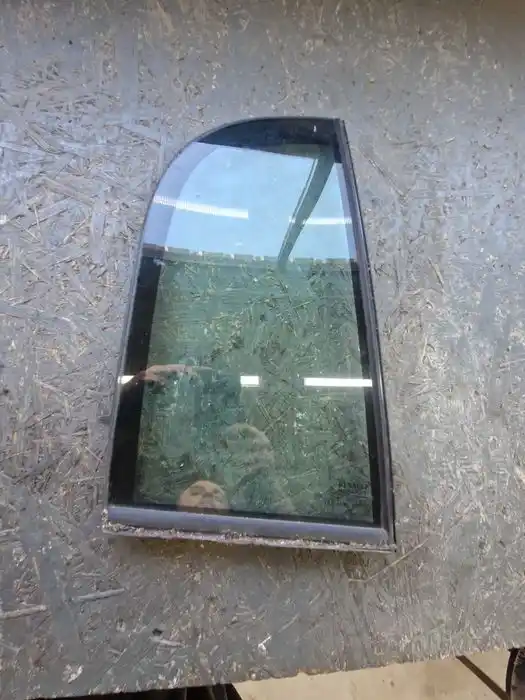 Szyba Drzwi Prawy Tył Renault VelSatis