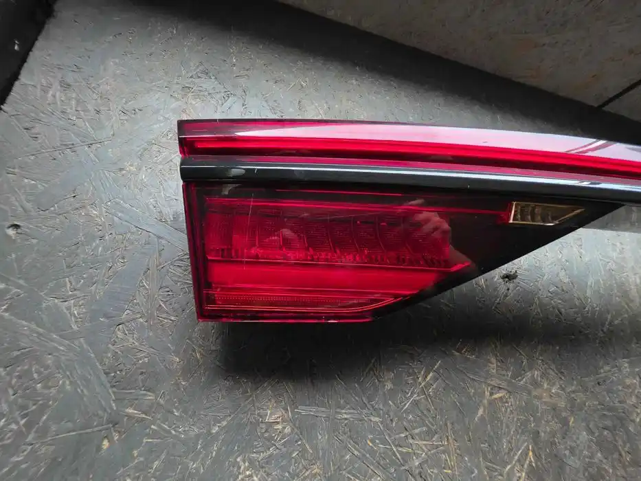 AUDI A8 D5 Lampa Blenda Tył 4N0945095F
