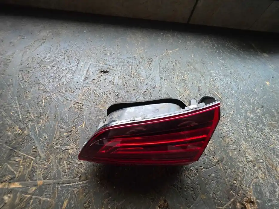 Lampa Prawy Tył w Klape 5G9.945.094.H VW GOLF 7 VII KOMBI