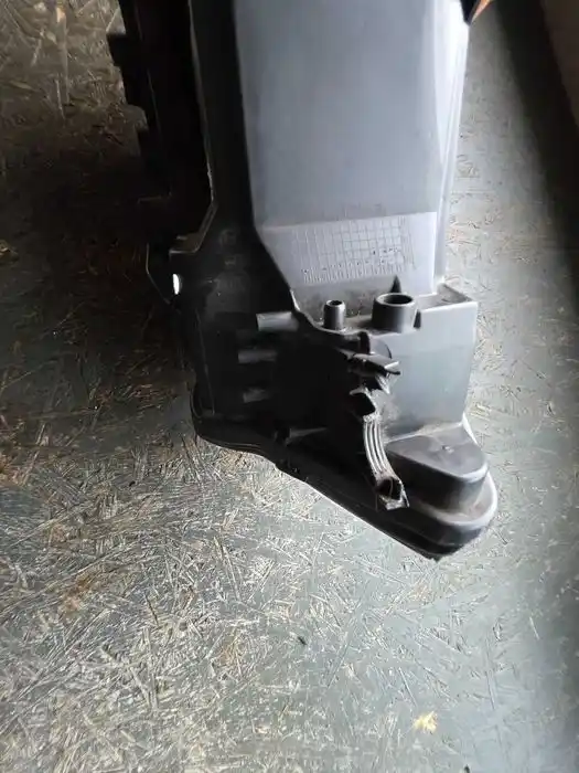 AUDI A3 8V LIFT Lampa Xenon Lewa Przód 8V0.941.005.E Uszodzona