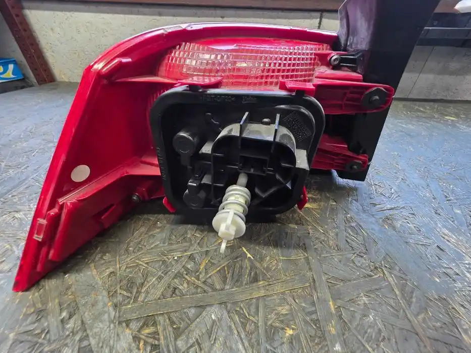 Lampa Prawy Tył Vw Passat B7 3AE.945.096.F