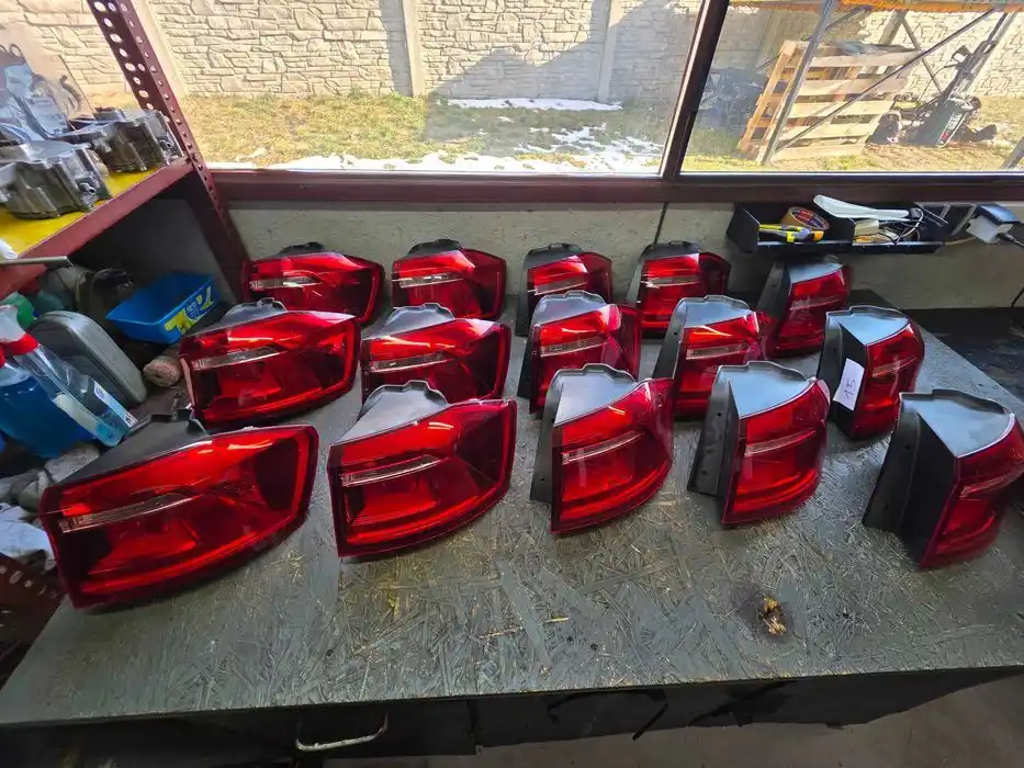 Lampa Prawy Tył Vw Golf SPORTS VAN 510.945.096.R