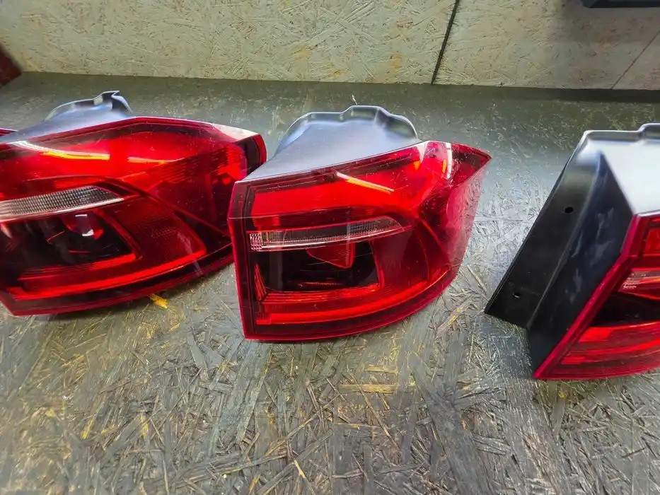 Lampa Prawy Tył Vw Golf SPORTS VAN 510.945.096.Q