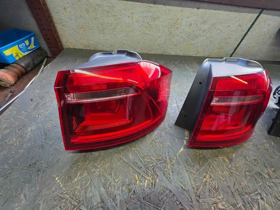 Lampa Prawy Tył Vw Golf SPORTS VAN 510.945.096.K