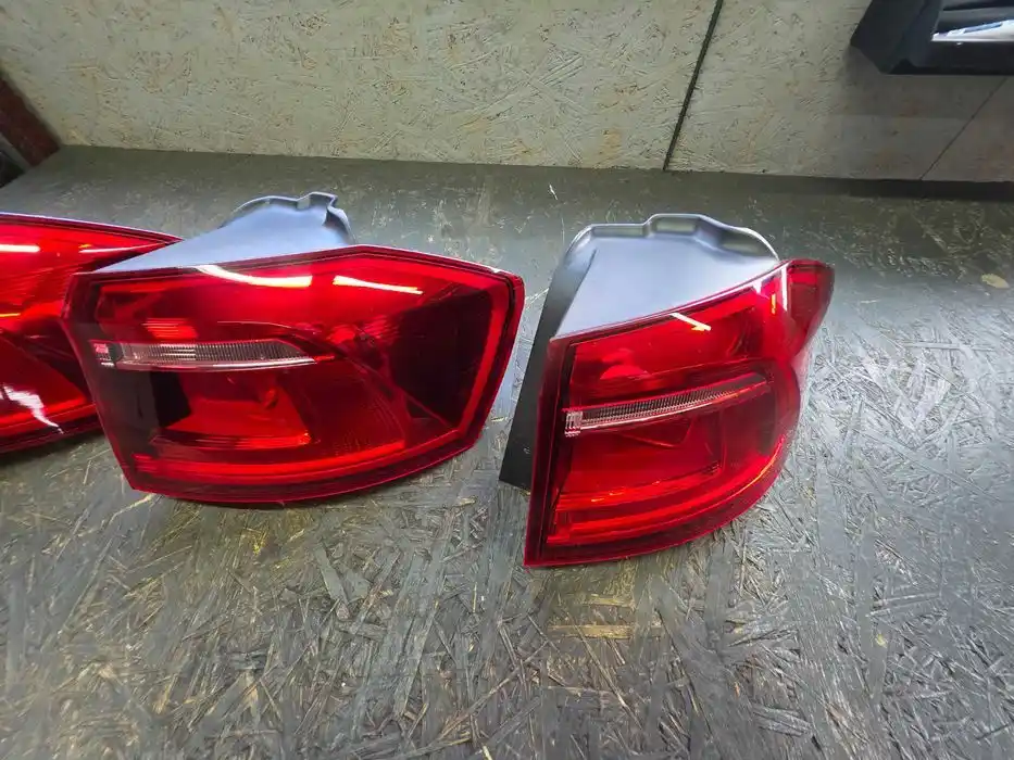 Lampa Prawy Tył Vw Golf SPORTS VAN 510.945.096.K
