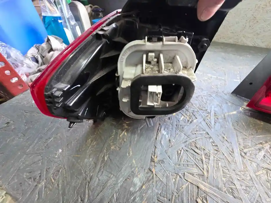 Lampa Prawy Tył Vw Golf SPORTS VAN 510.945.096.K