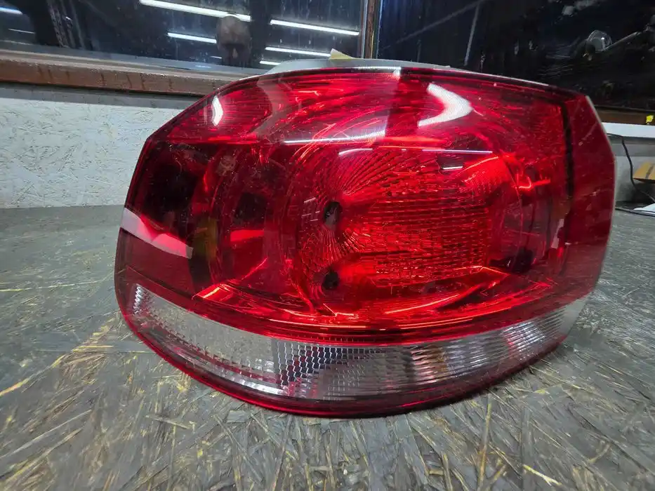 Lampa Lewy Tył Vw Golf VI Kombi 5K0.945.095.E